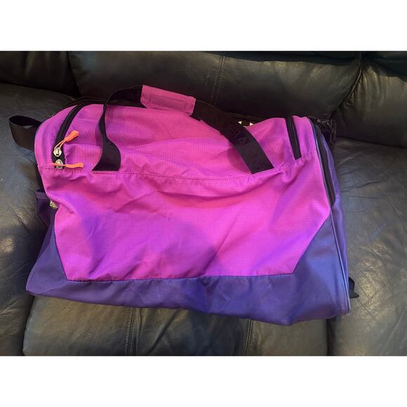 Under Armour Nylon Duffle Bag - Picture 3 of 11